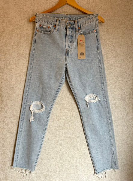 Levis Jeans - Size 26
