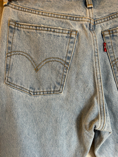 Levis Jeans - Size 26