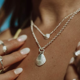 Clam Shell Necklace