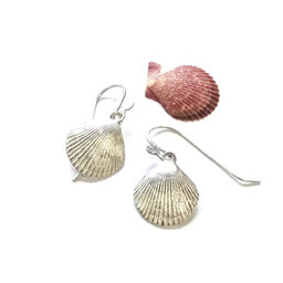 Clam Earrings