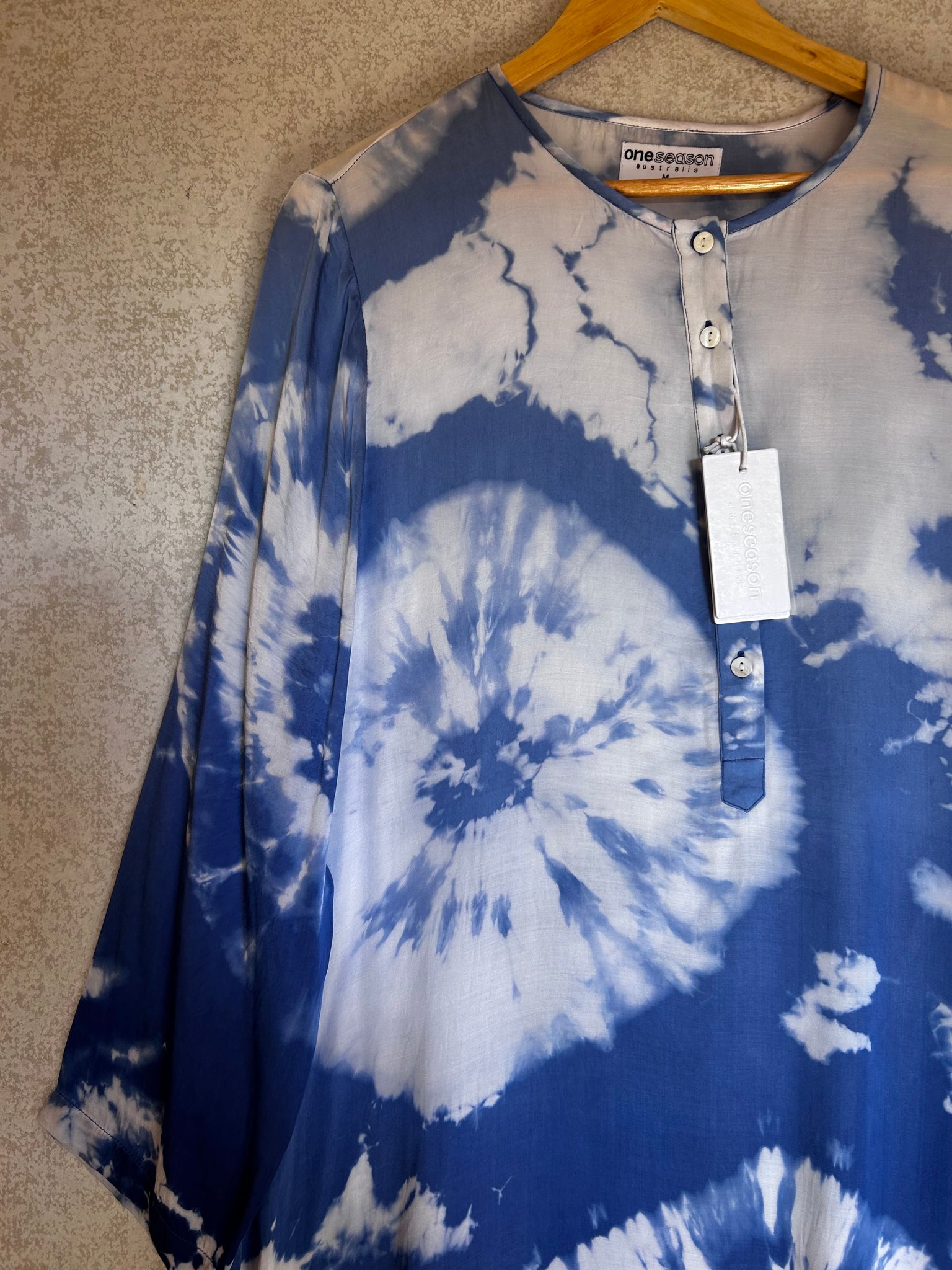 Oneseason Dress - Size M New