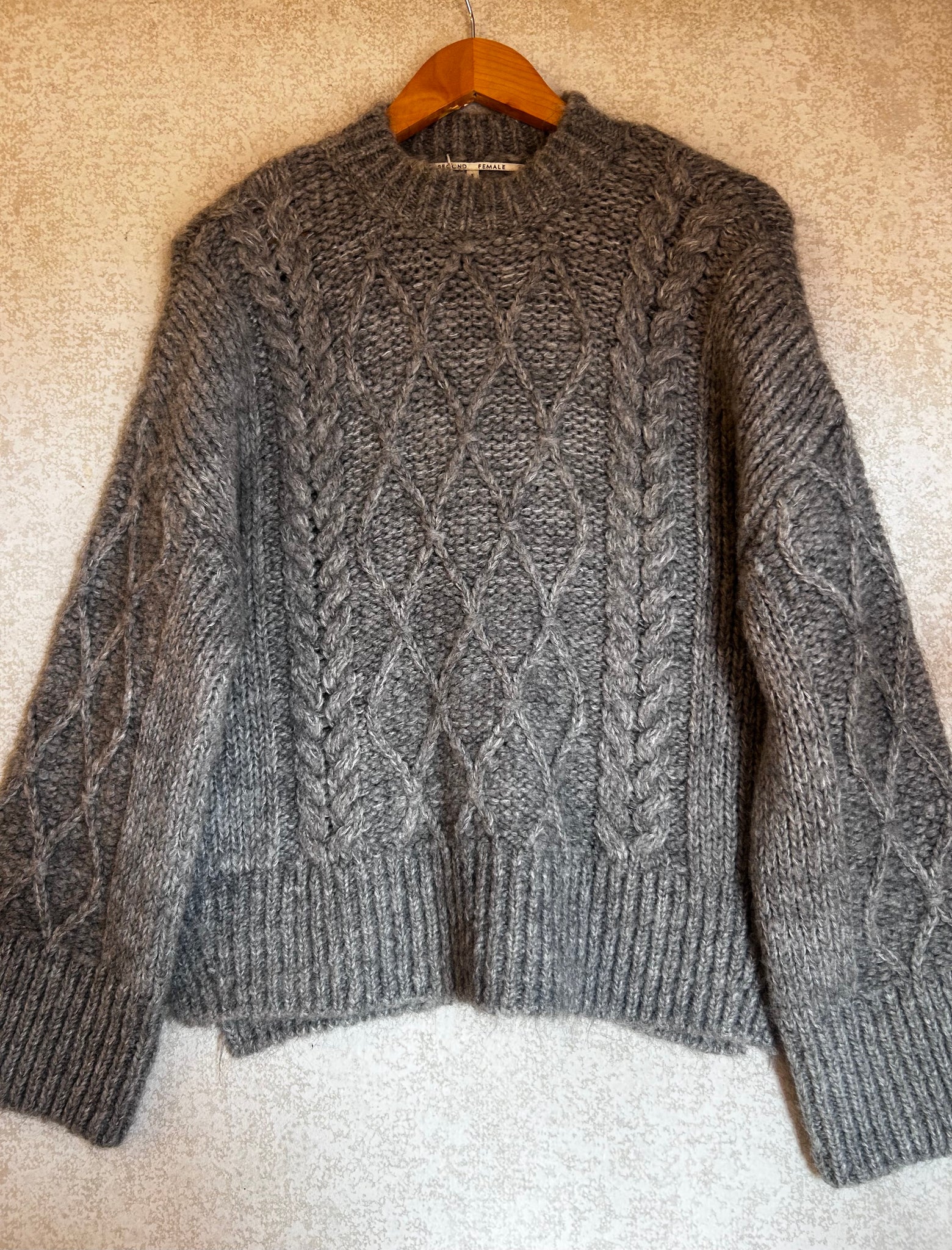 Second Female Knit - Size S
