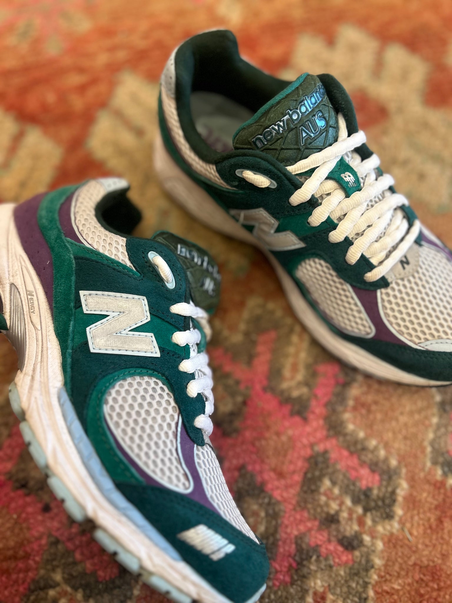 New Balance Green 2002 R - Size 40.5