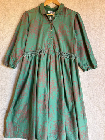 Naudic Dress - Size XL