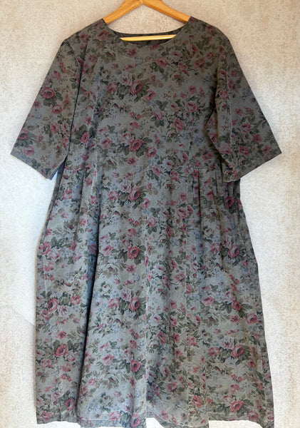 Chalk N Cheese Dress - Size XL