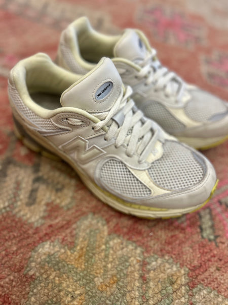 New Balance 2002 R Auralee  - Size 40.5