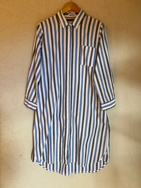 Shirty Classic Dress - Size XL