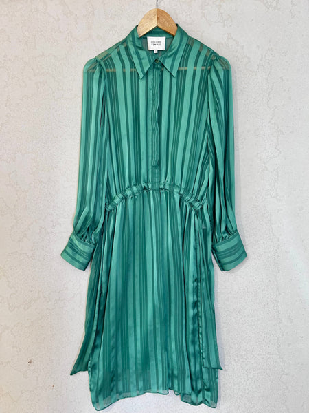 Second Female Dress - Size S