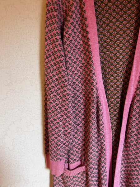 Lazybones Cardigan - Size XL
