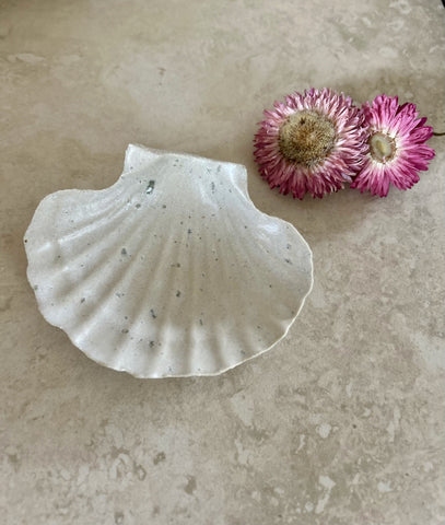 Coastal Clay - Shell Dish - Medium