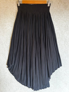 Country Road Pleated Skirt - Size 8