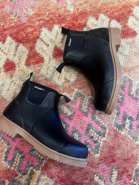 Otway Boots - Size US 7