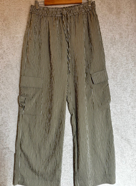 Bershka Pants - Size XL