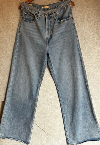 Levis Ribcage Wide Leg - Size 30