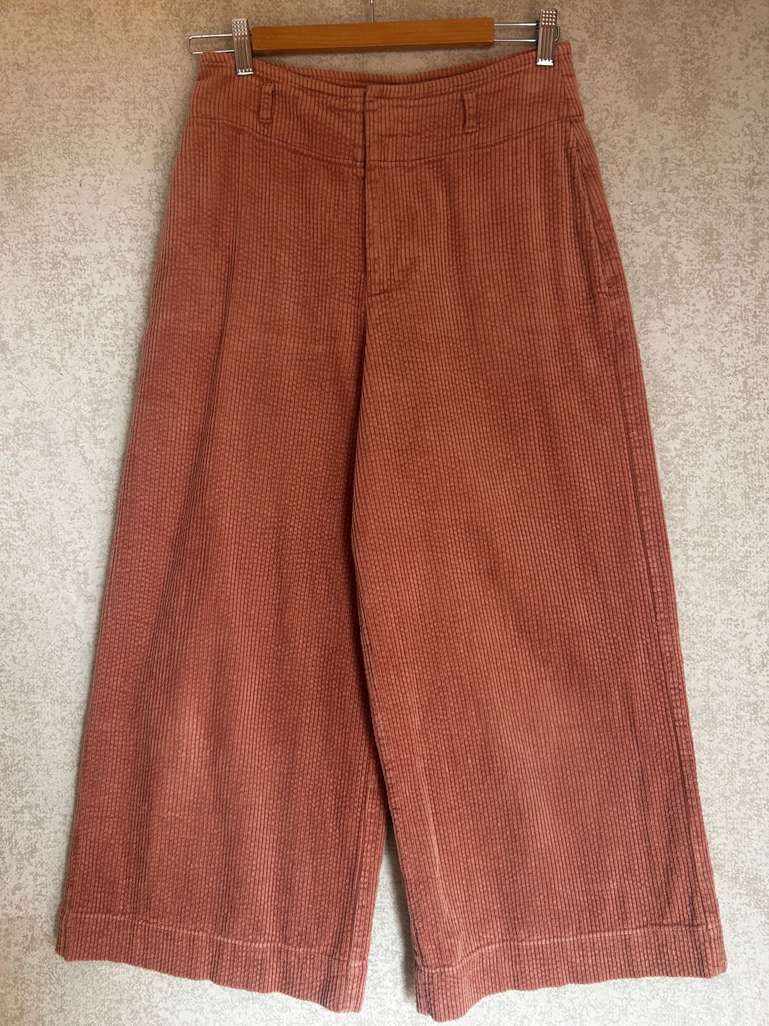 Elk Corduroy Pants - Size 8