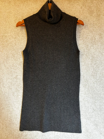 M A Dainty Knit - Size M