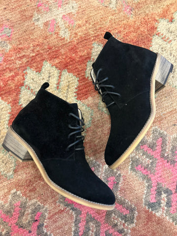Mollini Suede Boots - Size 37 New