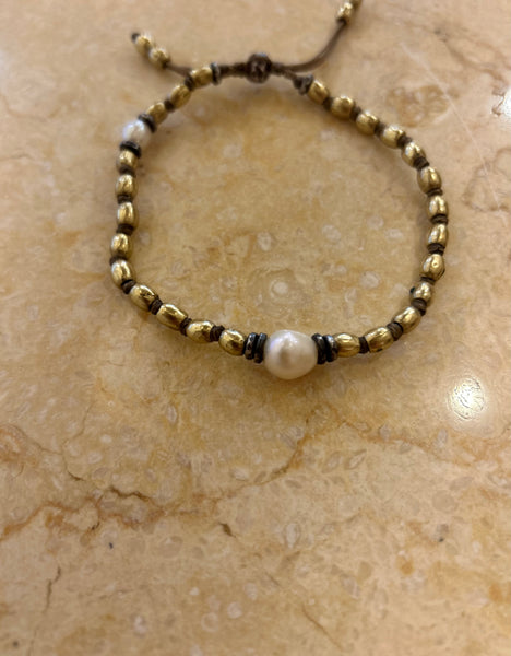 Pakaria Powell Pearl Bracelet