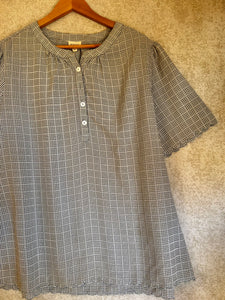 Kireina Shirt - Size XL