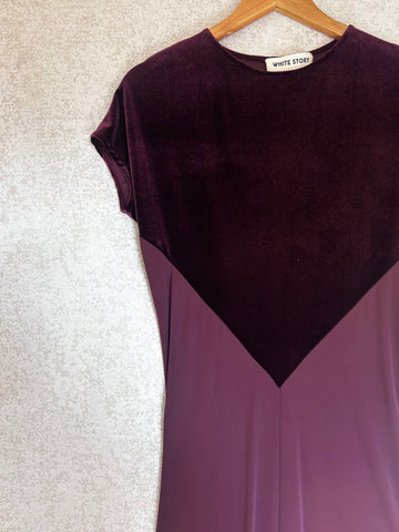 White Story Velvet Maxi - Size L