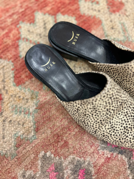 Husk Leather Slide - Size 39