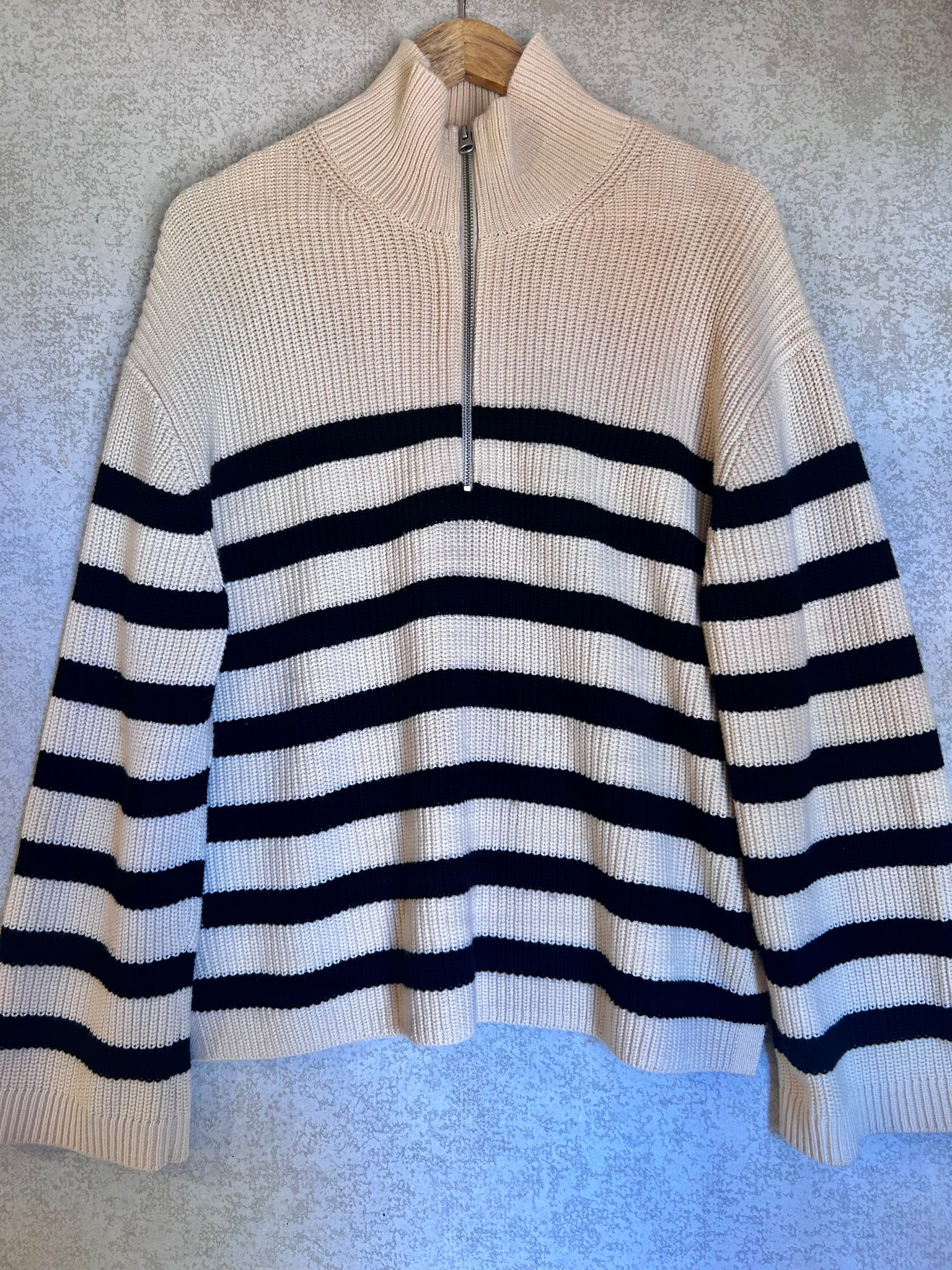 Stockholm Atelier Knit - Size M/L
