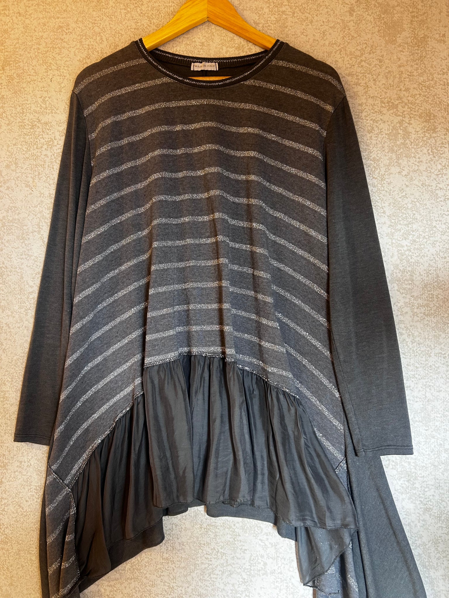 Made In Italy Sweater - Free Size