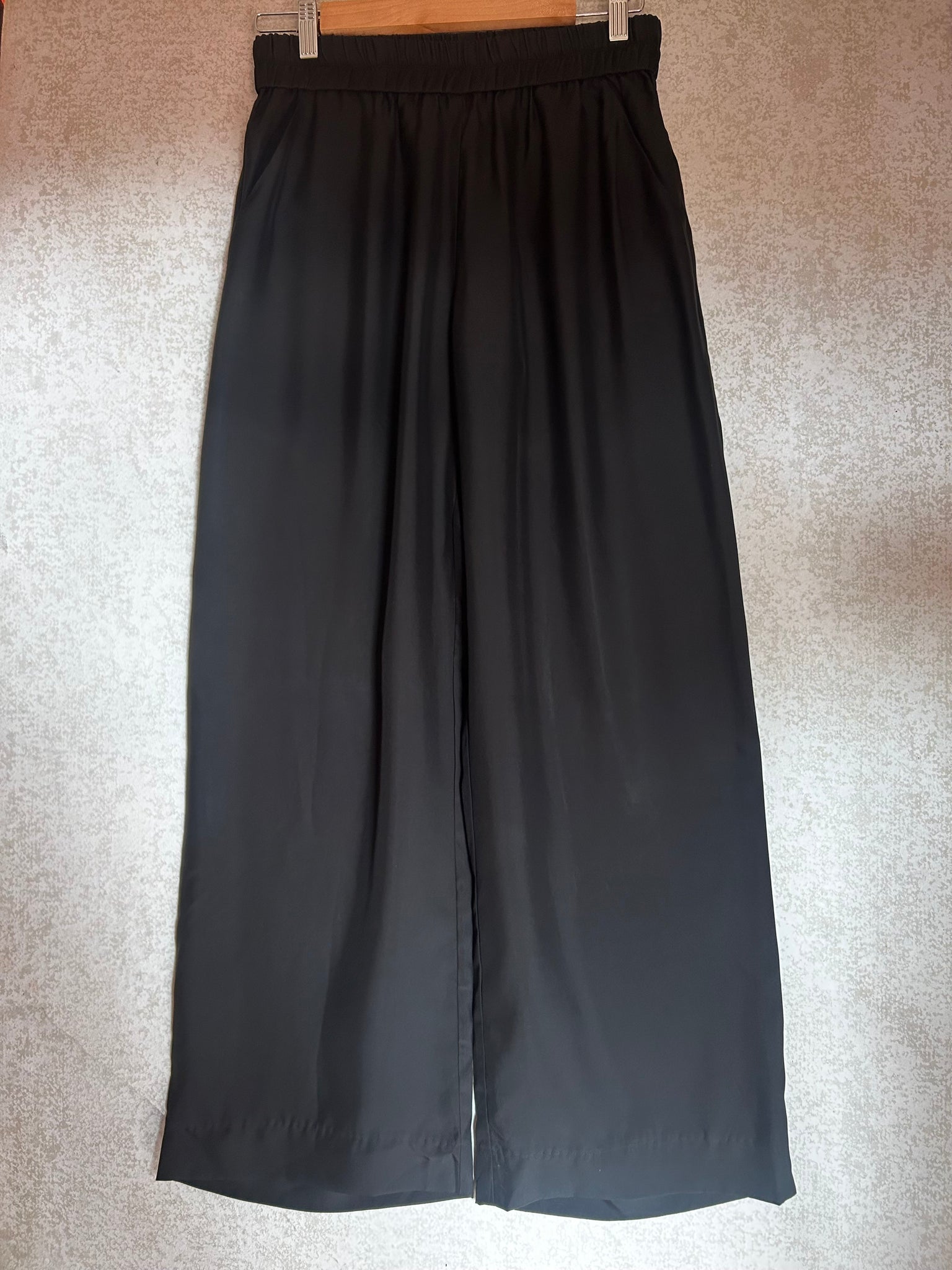 Viktoria Woods Pants - Size 1