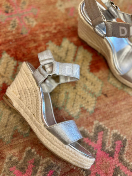 DKNY Wedge - Size 39