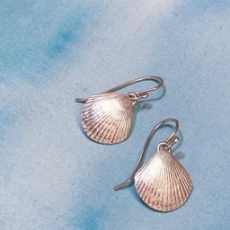 Clam Earrings