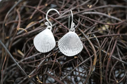 Clam Earrings