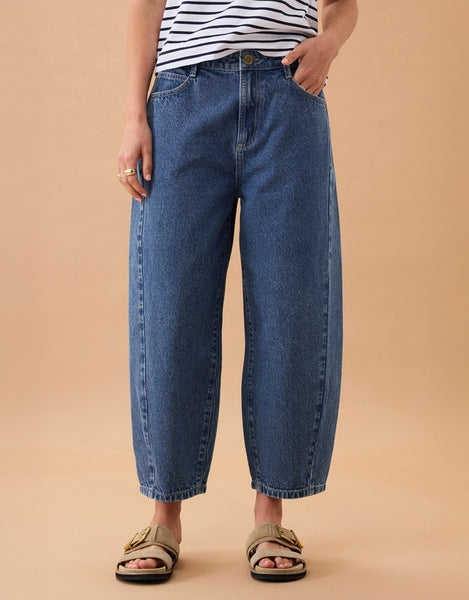 Ceres Barrel Leg Jeans - Size 10